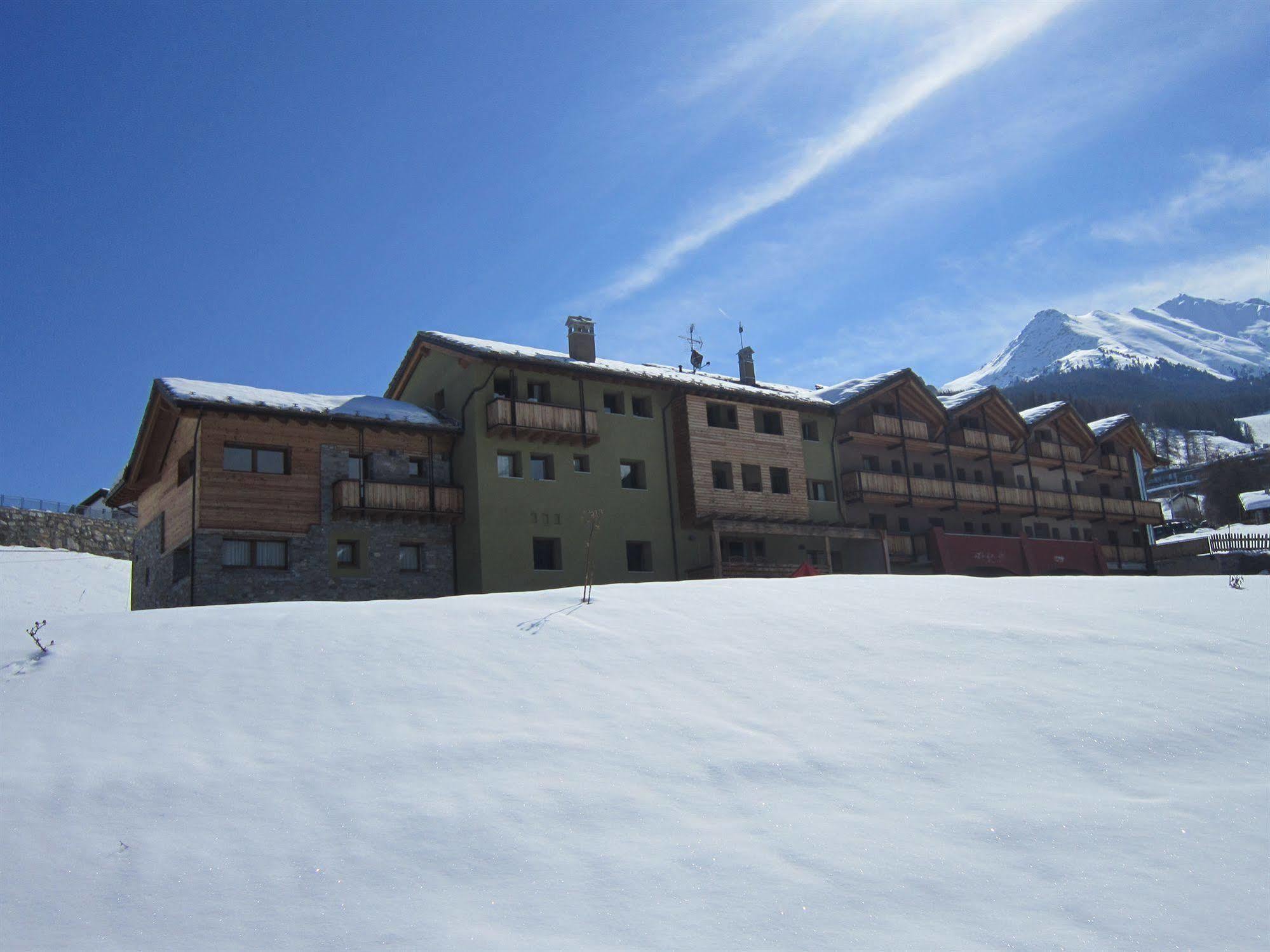 Hotel La Chance Pila  Exterior photo